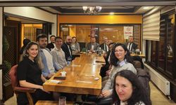 Rektör Kırışık, Diş Hekimliği Fakültesinin yeni akademisyenleriyle buluştu