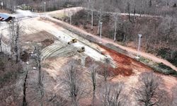 Kuzuyayla kızak pistine 100 metrelik kapalı yürüyen bant sistemi kuruluyor