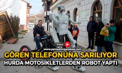 Gören telefonuna sarılıyor: Hurda motosikletlerden robot yaptı