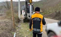 Grup yollarında tabela çalışmaları sürüyor