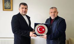 Milletvekili Öztürk, Hizmet-İş Sendikası yöneticilerini ağırladı