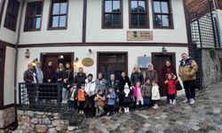 Minik öğrenciler basın tarihini öğrendi