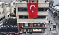 Sokaklar Türk bayrakları ile donatıldı