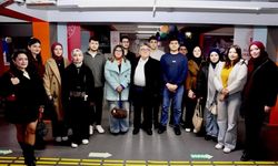 Öğrencilerle iftarda bir araya geldiler