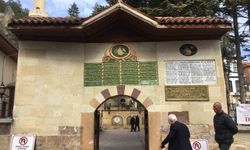 3 camide teravih namazları hatimle kılınacak