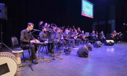 Çayırova'da Türk Halk Müziği Korosu konser verdi