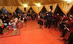 İlahi dinletisi gönüllere dokundu