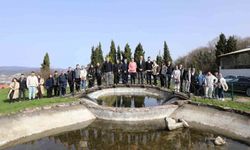 Vali Arslan yeni evlenecek çiftlerle bir araya geldi