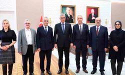 Hekimsen heyeti, Bakan Memişoğlu ile meslek kanunu ve malpraktis konusunu görüştü