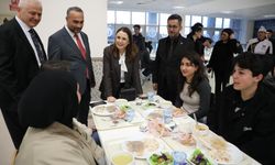 Bartın protokolü üniversite öğrencileriyle iftarda buluştu