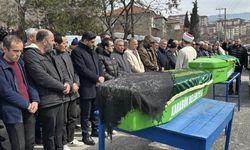 Trafik kazasında hayatını kaybeden karı-koca toprağa verildi