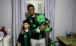 Maskot kostümünden futbolcu çıktı