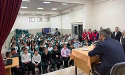 Başkan Çetinkaya'dan miniklere yerel yönetim dersi