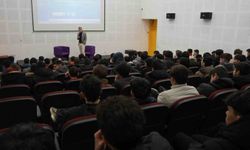 Bilim Merkezi'nde dronlar ve kullanımı söyleşisi