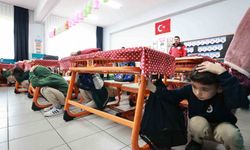 İlkokul öğrencilerine yönelik deprem tatbikatı yapıldı