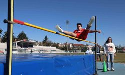 Okul sporları atletizm yarışları gerçekleşti