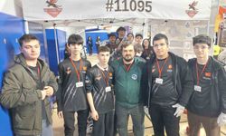 Robotik Takımları Turknet'in Gigafiber'i ile desteklediği FRC'de