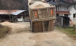 Yol bakım çalışmaları sürüyor