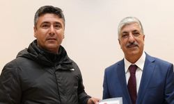 İmar sorunu çözülen 423 vatandaşa tapuları dağıtıldı