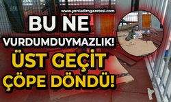 Bu ne vurdumduymazlık: Üst geçit çöpe dönmüş!