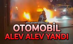 Alevlere teslim olan otomobil dakikalarca böyle yandı