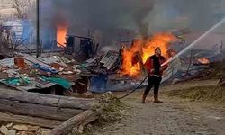 3 yapı alevlere teslim oldu