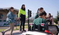 Öğrenciler trafik kurallarını yaşayarak öğreniyor