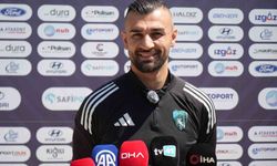 'Yurt içinden ve yurt dışından bazı kulüpler benimle iletişime geçiyor'