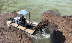 Yüzde 100 doluluğa ulaşan Yuvacık Barajı'ndan 9 kamyon atık çıkarıldı