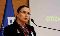 BARÜ'de otizmde tanıdan yetişkinliğe uzanan süreç uzmanlar tarafından anlatıldı