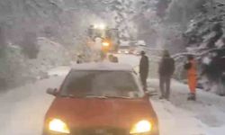 Bolu-Kıbrıscık yolunda mayıs ayında kar esareti