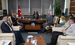 Hem bayramlaştılar hem de ilçe gündemini değerlendirdiler