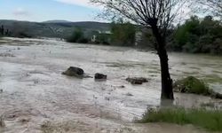 Kuvvetli sağanak hayatı olumsuz etkiledi