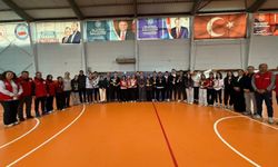 Madalyalar Kaymakam Uzan'dan