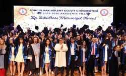 Genç doktorlar meslek hayatına uğurlandı