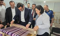 Kursiyerlerin ele emeği ürünleri sergilendi