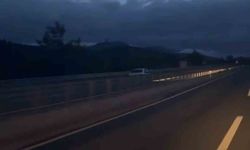 Ters yönde kilometrelerce ilerleyerek trafiği tehlikeye düşürdü