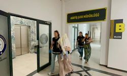 1,6 milyon liralık hırsızlığın şüphelisi kadınlar adliyeye bebekleriyle sevk edildi