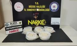 Düzce'de 5 kilo metamfetamin ele geçirildi