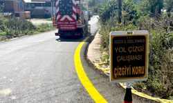 Akçakoca'da köy yollarında yol çizgileri ve kasisler yenilendi