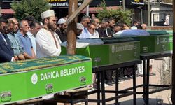 Denizde cansız bedenleri bulunan 3 kardeşin tabutları yan yana dizild