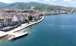 Gölcük Değirmendere sahiline 200 metrelik dalgakıran inşa edildi