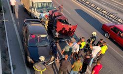 Zincirleme kaza: Sürücüler yara almadan kurtuldu