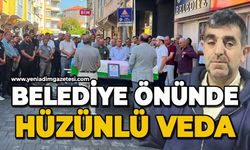 Belediye önünde hüzünlü veda