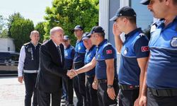 Başkan Özlü'den zabıta personeline tespih