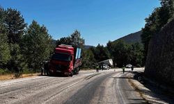 İki kamyon çarpıştı: 1 yaralı