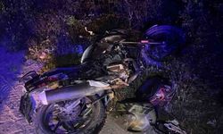 Otomobil ve motorsiklet kafa kafaya çarpıştı;2 yaralı