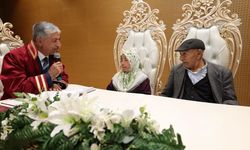 86'sında damat, 72'sinde gelin oldu