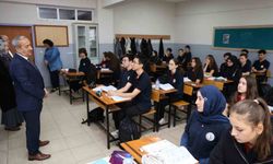 Milli Eğitim Müdürü Akbaş okullarda incelemede bulundu