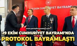 29 Ekim Cumhuriyet Bayramı'nda protokol bayramlaştı